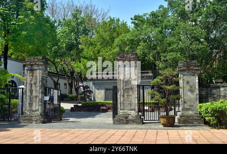 Haupteingang des Kowloon Walled City Park, Hongkong Stockfoto