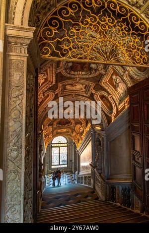 Die Scala d'Oro oder die Goldene Treppe im Dogenpalast in Venedig, Italien Stockfoto