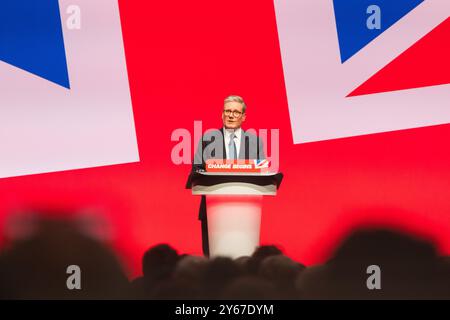 Liverpool, Großbritannien. SEPTEMBER 2024. Keir Starmer, Premierminister des Vereinigten Königreichs, spricht bei der Schlagzeilenrede der Labour Party-Konferenz. Credit Milo Chandler/Alamy Live News Stockfoto