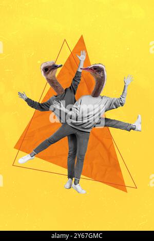Vertikale Poster Collage junge kopflose Menschen funky fröhlich energetische Pose Tier Tierwelt Strauß Gesicht Zeichnung Hintergrund Stockfoto