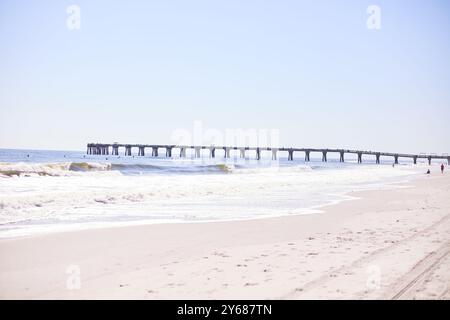 Fotos, die kürzlich bei einem Besuch am Florida Beach während des Aufenthalts im Hampton Inn gemacht wurden. Kunst an der Wand, Fotos vom Balkon und am Strand Stockfoto