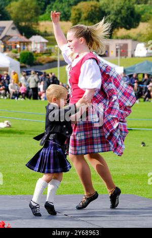 Highland Dancing im Glenurquhart Highland Gathering and Games, Drumnadrochit Stockfoto