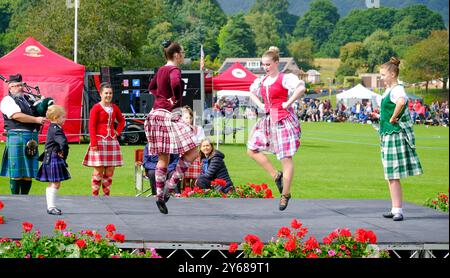 Highland Dancing im Glenurquhart Highland Gathering and Games, Drumnadrochit Stockfoto