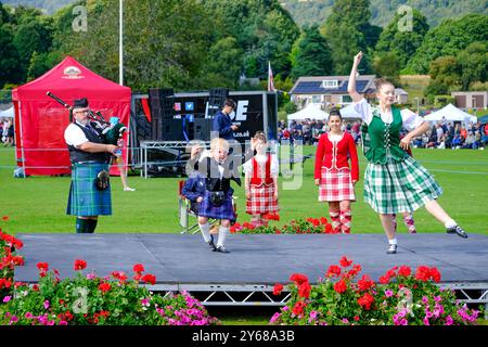 Highland Dancing im Glenurquhart Highland Gathering and Games, Drumnadrochit Stockfoto