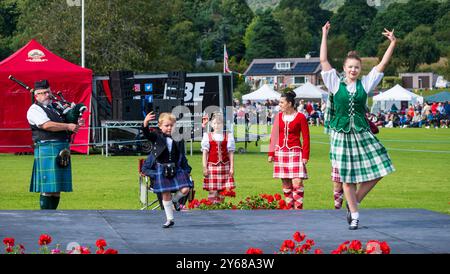 Highland Dancing im Glenurquhart Highland Gathering and Games, Drumnadrochit Stockfoto