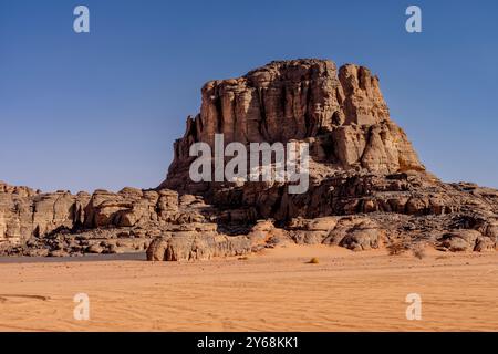 Sahara-Wüste, Sand, Dünen und Felsen in Algerien. Umgebung von Djanet. Ort Sahara genannt Moul Ennaga , März 2023. (CTK Foto/Ondrej Zaruba) Stockfoto