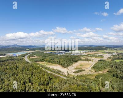 Luftaufnahme einer Kiesgrube, Kiesabbaugebiet, Rohstoffgewinnung am westlichen Bodensee, Hegau, Landkreis Konstanz Stockfoto