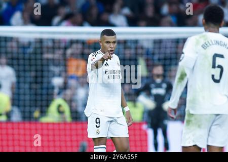 Madrid, Spanien. September 2024. Kylian Mbappe von Real Madrid feiert am 24. September 2024 das Torspiel der La Liga zwischen Real Madrid und Alaves in Madrid, Spanien. Gustavo Valiente/Xinhua/Alamy Live News Stockfoto