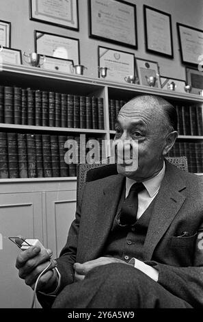 Der argentinische Kardiologe Pedro Cossio während eines Interviews in Buenos Aires, Argentinien, 19. August 1969. Stockfoto