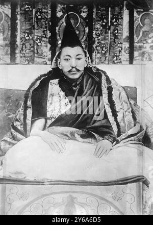 Dalai Lama von Tibet, Foto zeigt Thubten Gyatso (1876-1933), der 13. Dalai Lama von Tibet., Glasnegative, 1 negativ: Glas; 5 x 7 Zoll Oder kleiner. Stockfoto