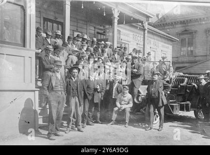 Jack Johnson und Little im Trainingslager, Glasnegative, 1 negativ: Glas; 5 x 7 Zoll Oder kleiner. Stockfoto
