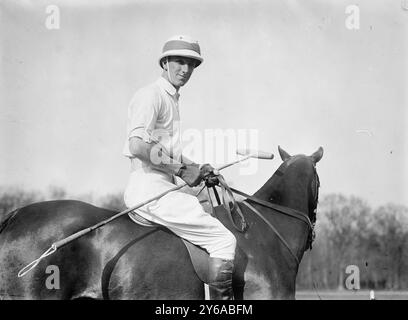 Captain Cheape, Foto zeigt den englischen Polospieler Captain Leslie St. Clair Cheape (1882-1916)., 1911, Polo, Glasnegative, 1 negativ: Glas; 5 x 7 Zoll Oder kleiner. Stockfoto