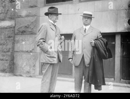 Ex-Regierung George Pardee, Kalifornien - Gouverneur Hiram W. Johnson, Foto auf der Republic National Convention 1912, die vom 18. Bis 22. Juni 1912 im Chicago Coliseum, Chicago, Illinois, abgehalten wurde, Glasnegative, 1 negativ: Glas; 5 x 7 Zoll Oder kleiner. Stockfoto