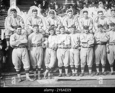 New York Giants. Obere Reihe (von links nach rechts): Rube Marquard, Larry Doyle, Josh Devore, Art Fletcher, George Burns, Art Wilson, Red Ames. Untere Reihe: Chief Meyers, Fred Snodgrass, Red Murray, Arlie Latham, Beals Becker, John McGraw, Buck Herzog, Fred Merkle (Baseball), ca. 1911, Baseball, Glasnegative, 1 negativ: Glas; 5 x 7 Zoll Oder kleiner. Stockfoto