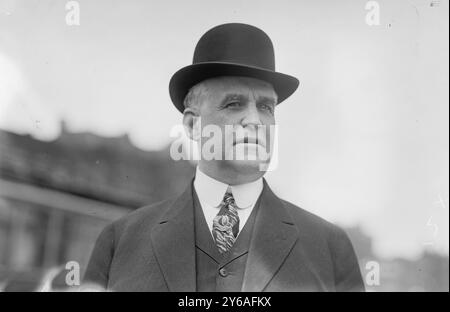 W.O. Bradley, Foto zeigt William O'Connell Bradley (1847-1914), Gouverneur von Kentucky (1895-99) und US-Senator (1909-1914)., zwischen ca. 1910 und ca. 1915, Glasnegative, 1 negativ: Glas; 5 x 7 Zoll. Oder kleiner. Stockfoto