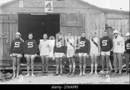 Stanford University Crew - Poughkeepsie, zwischen ca. 1910 und ca. 1915, Glasnegative, 1 negativ: Glas; 5 x 7 Zoll Oder kleiner. Stockfoto