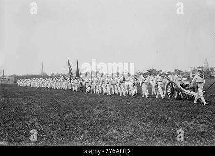 Artillerie - Annapolis, Foto zeigt Drill auf dem Campus der United States Naval Academy, Annapolis, Maryland, 1913. Juni 1913, 3. Juni, Glasnegative, 1 negativ: Glas; 5 x 7 Zoll Oder kleiner. Stockfoto