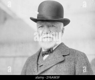 A. Carnegie, Foto zeigt Andrew Carnegie bei seiner Rückkehr von seinem jährlichen Besuch in Europa., 17. Oktober 1913, Glasnegative, 1 negativ: Glas; 5 x 7 Zoll. Oder kleiner. Stockfoto