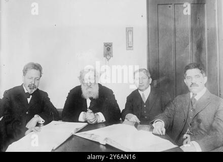 Dr. David Philipson, Dr. Solomon Schechter, Dr. Cyrus Alder, Dr. Sam'l Schulman, Glasnegative, 1 negativ: Glas; 5 x 7 Zoll Oder kleiner. Stockfoto