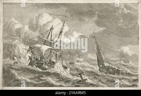 Schiffe in Seenot nahe einer felsigen Küste, mehrere Schiffe auf dem Wasser (Serientitel), Sturm auf See. Links ein Dreimastschiff, das gerade auf die Felsen trifft. Auf der rechten Seite ein Fischerboot, mit zwei Personen am Steuer. Dieser Druck ist Teil einer Serie von sechs Drucken mit verschiedenen Schiffen., Druck, Druckerei: Gerrit Groenewegen, Rotterdam, 1807, Papier, Ätzen, Höhe ca. 150 mm x Breite ca. 230 mm Stockfoto