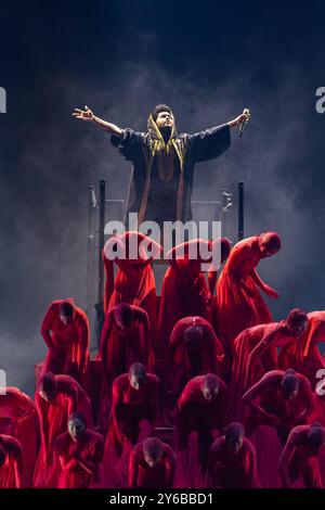 Las Vegas, Usa. September 2024. Das Weeknd tritt auf der Bühne während des iHeartRadio Festivals in der T-Mobile Arena am 21. September 2024 in Las Vegas, Nevada, USA auf. Foto: Anne Barson/ABACAPRESS. COM Credit: Abaca Press/Alamy Live News Stockfoto