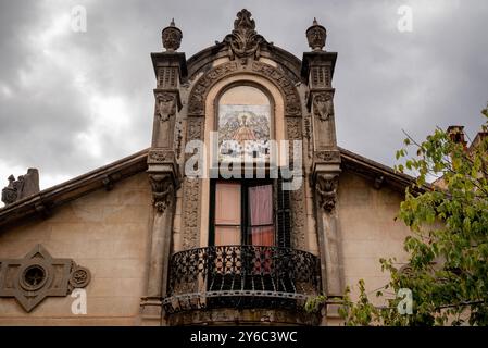 Haus im katalanischen Stil der Moderne in La Garriga, Katalonien, Spanien. Stockfoto