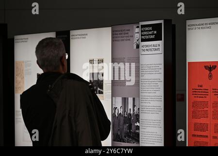 Berlin, Deutschland. September 2024. Eine neue Ausstellung Reinhard Heydrich. Karriere und Gewalt eröffnen sich in Berlin, Deutschland, wo er seinen Aufstieg zur Macht im NS-Staat und seine wenig bekannten Aktivitäten im Protektorat Böhmen und Mähren präsentiert. Das Foto ist vom 24. September 2024. Quelle: Jaromir Mrhal/CTK Photo/Alamy Live News Stockfoto