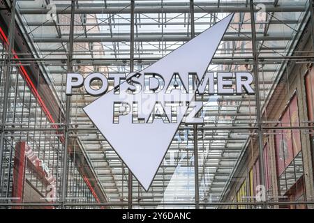 Einkaufszentrum, The Playce, Potsdamer Platz, Tiergarten, Mitte, Berlin, Deutschland Stockfoto