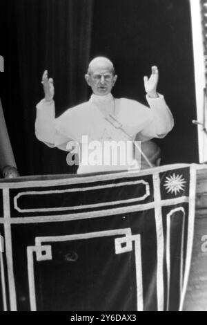 DER NEUE PAPST IST KARDINAL GIOVANNI BATTISTA MONTINI IN VATIKANSTADT, ROM, ITALIEN / ; 21. JUNI 1963 Stockfoto