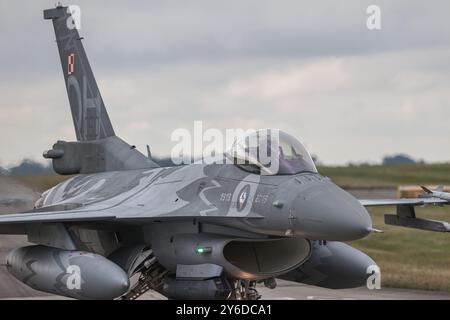 Waddington, Großbritannien. September 2024. Ein Taxi der polnischen Luftwaffe F-16 während der Übung von Cobra Warrior 24-2 Royal Air Force Waddington am 25. September 2024 in Waddington, Großbritannien (Foto: Alfie Cosgrove/News Images) in Waddington, Großbritannien am 25. September 2024. (Foto: Alfie Cosgrove/News Images/SIPA USA) Credit: SIPA USA/Alamy Live News Stockfoto