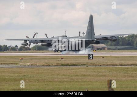 Waddington, Großbritannien. September 2024. Die Royal Canadian Air Force CC-130 Hercules landet während der Ausübung von Cobra Warrior 24-2 Royal Air Force Waddington am 25. September 2024 in Waddington, Vereinigtes Königreich (Foto: Alfie Cosgrove/News Images) in Waddington, Vereinigtes Königreich am 25. September 2024. (Foto: Alfie Cosgrove/News Images/SIPA USA) Credit: SIPA USA/Alamy Live News Stockfoto