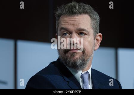 Schauspieler Matt Damon, Mitbegründer von Water.org, sitzt auf einer Podiumsdiskussion, als Mike Bloomberg am 24. September 2024 den Earthshot Innovation Summit im Plaza Hotel in New York, NY, ausrichtet. (Foto: Laura Brett/SIPA USA) Credit: SIPA USA/Alamy Live News Stockfoto
