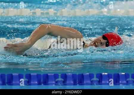 Scarlett HUMPHREY Großbritannien in der Para Schwimmen Frauen 400 m Freistil - S11 Heats in der La Défense Arena, Paris, Frankreich bei den Paralympischen Spielen 2024. Stockfoto