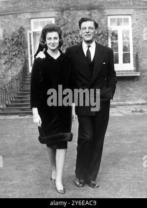 VERLOBUNG VON PRINZESSIN ALEXANDRA UND ANGUS JAMES BRUCE OGILVY IM KENSINGTON PALACE; 30. NOVEMBER 1962 Stockfoto