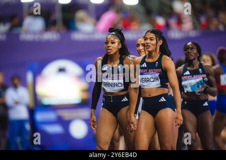 Nicole Yeargin nimmt an der 4X400 Meter Staffel bei den Olympischen Spielen 2024 in Paris Teil. Stockfoto