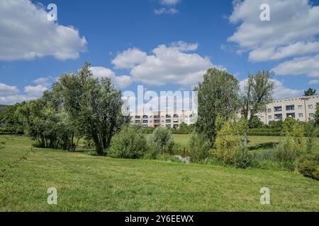 Wohnhäuser, Hufeisenteich, Lowise-Reuter-Ring, Hufeisensiedlung, Britz, Neukölln, Berlin, Deutschland Stockfoto