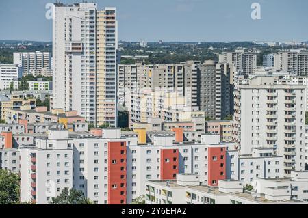 Hochhäuser, Fritz-Erler-Allee, Gropiusstadt, Neukölln, Berlin, Deutschland Stockfoto