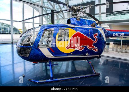 BO-105 C im Hangar 7 in Salzburg, Österreich Stockfoto