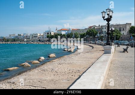 Bari Strandpromenade, Apulien, Italien. Stockfoto