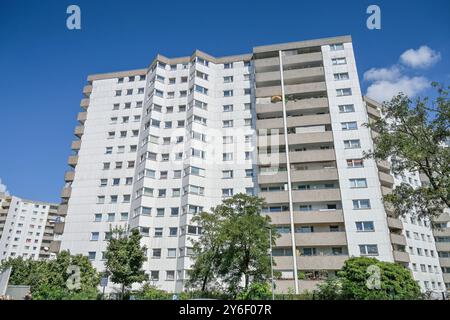 Hochhaus, Lipschitzallee, Gropiusstadt, Neukoelln, Berlin, Deutschland *** Hochhaus, Lipschitzallee, Gropiusstadt, Neukoelln, Berlin, Deutschland Stockfoto