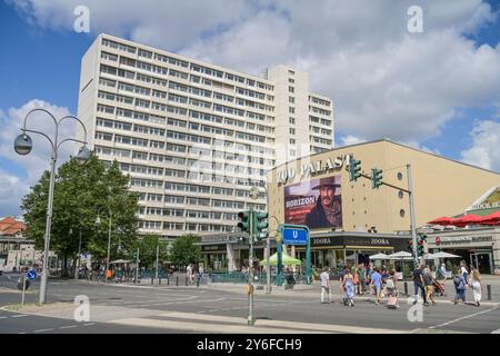 Kino, Zoo Palast, Hardenberghaus, Hardenbergstraße, Charlottenburg, Berlin, Deutschland *** Kino, Zoo Palast, Hardenberghaus, Hardenbergstraße, Charlottenburg, Berlin, Deutschland Stockfoto