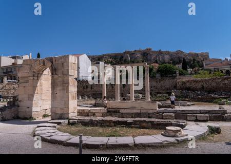 Ruinen der Bibliothek von Hadrian in der römischen Agora von Athen. Griechenland. Stockfoto