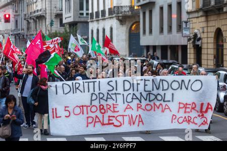 Mailand, Italien. September 2024. Corteo contro il DDL Sicurezza 'No alla repressione' con Cgil, Anpi, PD, AVS da Corso Monforte - Milano, Italia - Mercoledì, 25 Settembre 2024 (Foto Stefano Porta/LaPresse) Protest gegen das Sicherheitsgesetz 'No to Repression' mit CGIL, Anpi, PD, AVS in Corso Monforte - Mailand, Italien - Mittwoch, 25 September 2024 (Foto Stefano Porta/Laamy Presse) Stockfoto