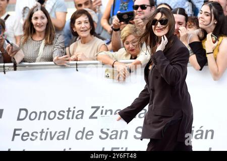 Monica Bellucci bei der Ankunft am Hotel Maria Cristina auf dem 72. Internationales Filmfestival San Sebastian / Festival Internacional de Cine de San Sebastian. San Sebastian, 25.09.2024 *** Monica Bellucci Ankunft im Hotel Maria Cristina beim 72. San Sebastian International Film Festival Internacional de Cine de San Sebastian San Sebastian, 25 09 2024 Foto:XC.xNiehausx/xFuturexImagex bellucci burton 4915 Stockfoto