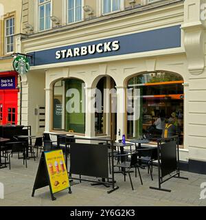Starbucks Coffee Shop, Bristol Stadtzentrum, West of England, Großbritannien. 2024 Stockfoto