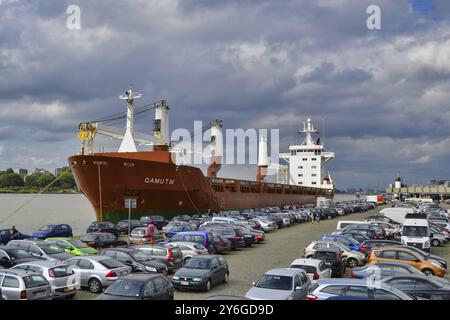 Antwerpen, Belgien, Mai 2012: Qamutik-Frachtschiff oder -Schiff an der Kai in Antwerpen, Belgien, Europa Stockfoto