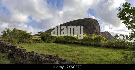 Essen, Essen, Osterinsel. Vulkan Ranu Raraku Moai Steinbruch auf Rapa Nui Stockfoto