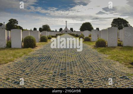 Ypern, Passchendaele, Belgien 08/2018: Gräber von Tyne Cot Militärfriedhof Stockfoto