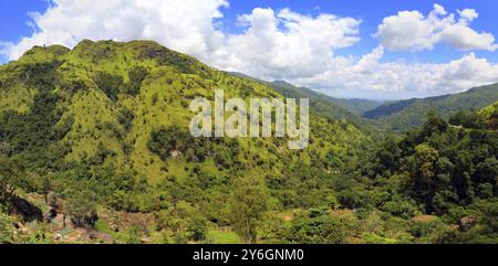 Wunderschöne Bergpanorama-Landschaft in Sri Lanka Stockfoto