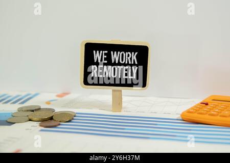 TEXTARBEIT PER FERNZUGRIFF Text auf der Tastatur, Geschäftskonzept Stockfoto